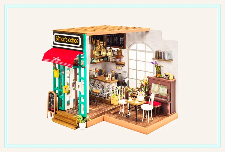 Mini Crafts Are Everywhere Right Now—Here’s How to Try the Tiny Trend
